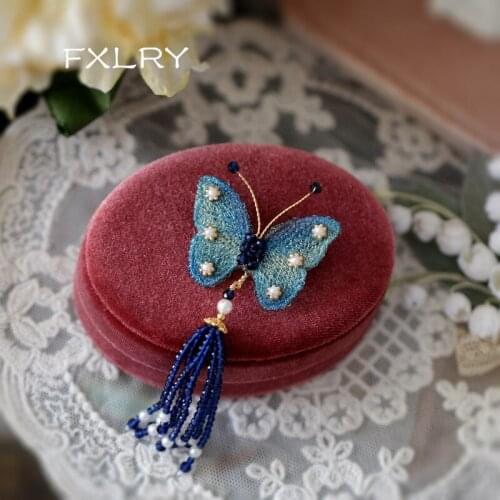FXLRY Handmade Natural Pearl Vintage Butterfly Tassel Brooch Cheongsam Corsage Cardigan Sweater Corsage Accessories Buckle Pin
