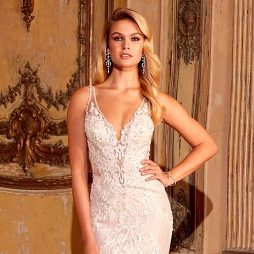 GY Elegant Shiny Mermaid Wedding Gowns Sexy V-neck Backless Appliques Lace Beading Gowns