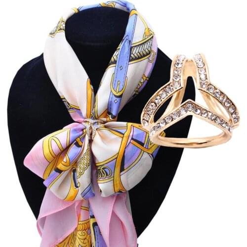 New Design Korean Fashion Scarf Buckle Accessories Brooch Simple Three Square Crystal Shawl Buckle for Women