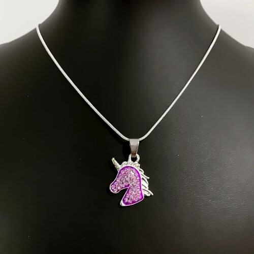 Exquisite rhinestone inlaid purple unicorn horse head metal pendant heart-shaped snake chain necklace