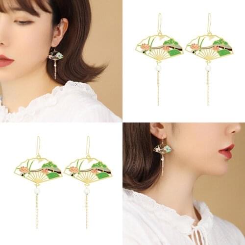Japanese Pink Sakura Fan Shape Earrings Non Piercing Earrings Korean Hollow Out Fan Lutos Clip on Earrings For Women Girls