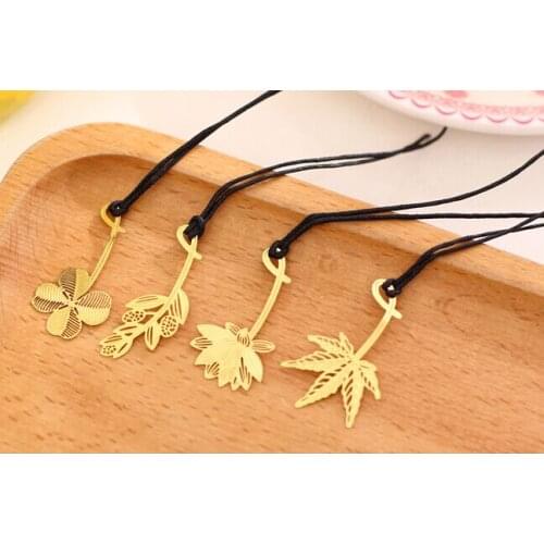 Cute Kawaii Gold Metal Bookmark clover Mimosa Lotus maple leaf Bookmarks Paper clip for book gifts Creative Products Stationery