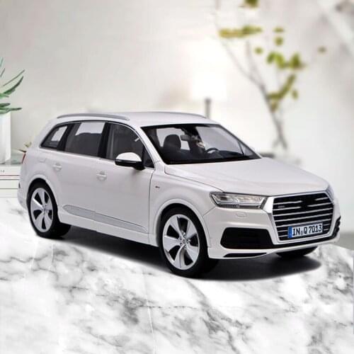 Diecast 1/18 Scale Limited Car Model New Audi Q7 Received Simulation Alloy Car Model Collectible Gift Display Hot Toys
