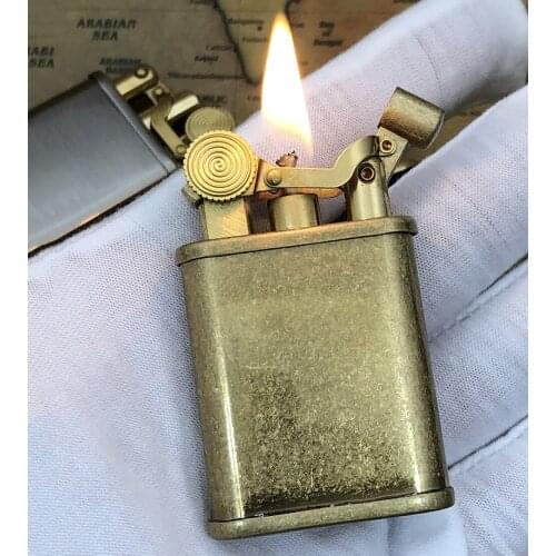 Zorro new trench brass kerosene lighter.Rretro windproof creative vintage grinding wheel sandalwood refueling lighter