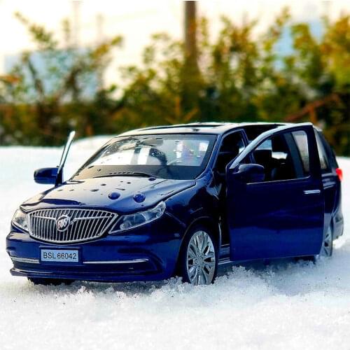 1:32 Scale For GM BUICK GL8 Diecast Alloy Metal Luxury MPV Car Collection Model Vehicle Pull Back Sound&Light Toys