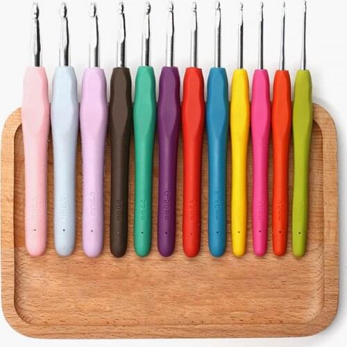 1Pc 2.0-8.0mm Rubber Handle Crochet Hooks Needles Knit Weave Craft Sewing Tools Crochet Knitting Hooks Needles Random Color