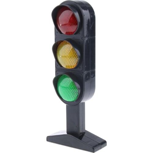Miniature 3-Color Road Traffic Sign Lights Model Kids Game Role Play Fun Toy