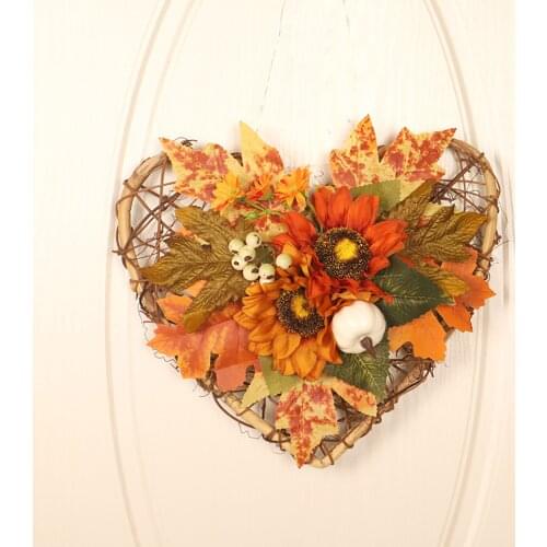 Heart-shaped Rattan Autumn Theme Door Wreath Artificial Pumpkin Berries Pine Cone Maple Handmade