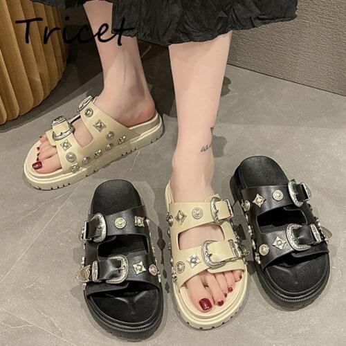 Tricet Women's Slippers
