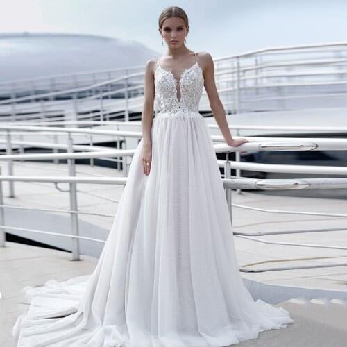 Bohemian Wedding Dresses 2020 Sexy Spaghetti Straps Lace Applique Bridal Gowns Backless A-Line Wedding Dress Robe De Mariee