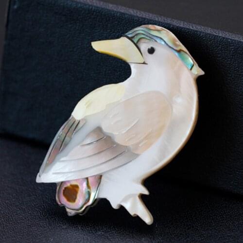 New arrival Natural Shell Bird Brooches for women couple jewelry Alloy Woodpecker Animal Banquet Weddings Brooch Christmas Gifts