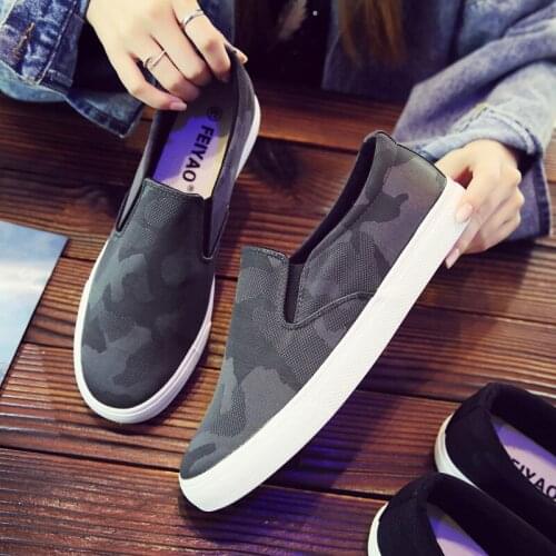 Fashion Mens Casual Shoes Mens Shoes Loafers Camouflage One Pedal Lazy Shoes Thick Canvas Shoes Mens Shoes