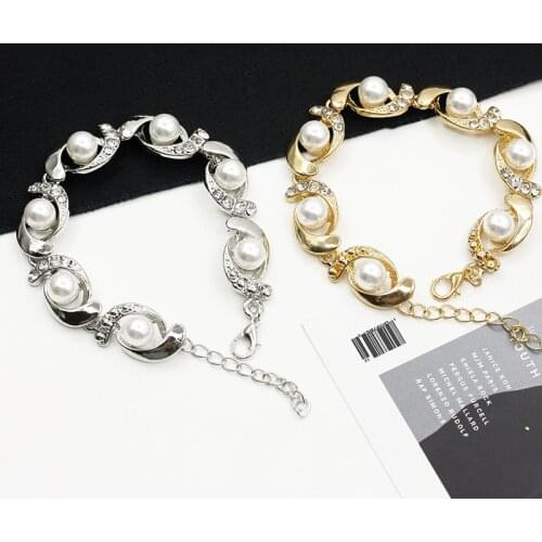 Fashion Creative GeometryAlloy Crystal Round Pearl Bracelet For Women Temperament Metal Girls Gift Jewelry Wholesale