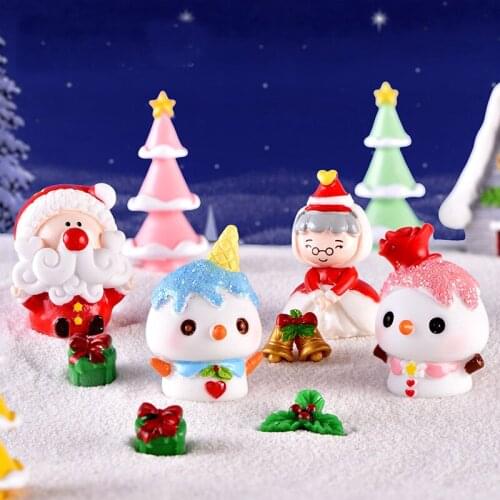 5PCS Miniature Christmas Tree Santa Claus Snowmen Terrarium Accessories Gift Box Fairy Garden Figurines Doll House Decor