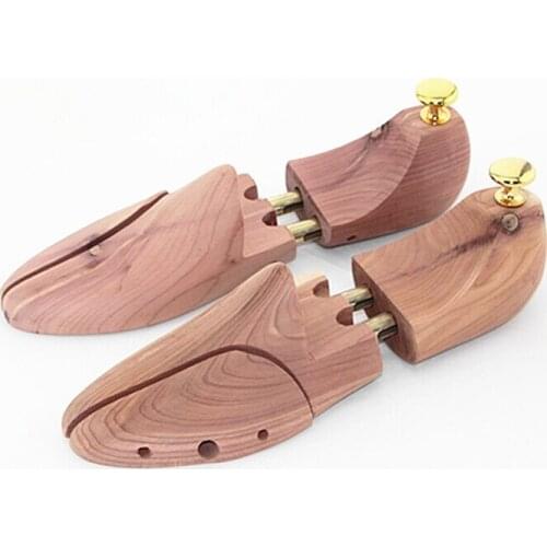 1pair New Hot high qulaity Cedar Wooden Shoe Tree Shaper Keeper Adjustable Wooden Shoe Stretcher Wood Craft OK 0638
