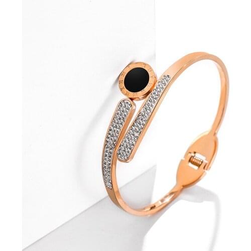 Rose Gold Stainless Steel Hard Bracelets On Hand Roman Numeral Circle Rhinestones New Bangles Jewelry Women Cuffs And Bracelets