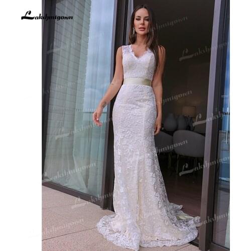 Sheath/Column Lace Wedding Dresses V-Neck Appliques Sashes Ribbon Sleeveless Open Back Sweep/Brush Train Bride Gowns Custom Made