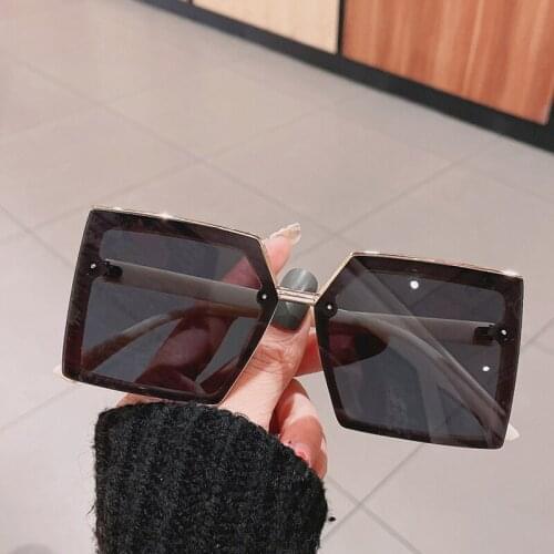 2021 New Fashion Oversized Square Sunglasses Women Brand Designer Big Frame Black Sun Glasses Men Driving Shades Oculos Feminino