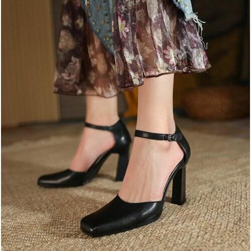Newest Hot Ladys Black Cow Leather Horse Fur Square Toe Pumps Woman 9 cm Square Heels Buckle Shallow Simple Party Dress Shoes