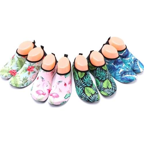 Men Women kid Swimming Shoes Quick-Drying Aqua Shoes Children Sneaker Swimming Surf Sea Slippers Soft foldable Beach Water Shoes
