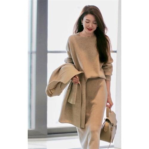 Western Style Light Luxury Gas Field Fried Street Professional Skirt Two-piece Small Fragrance High-end Ladies Temperament Women