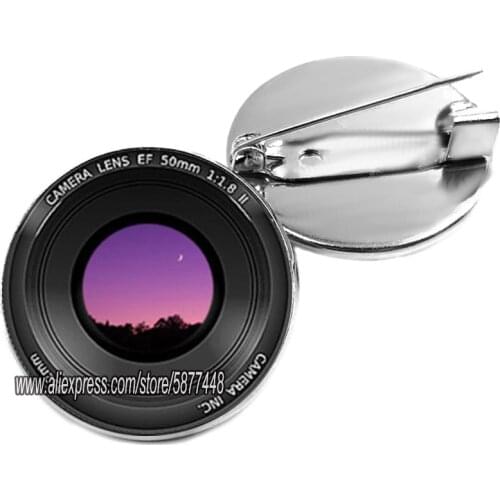Fashion SLR Lens Camera Brooch Pin Photographer SLR Enthusiast Glass Cabochon Brooches for Photography Lovers
