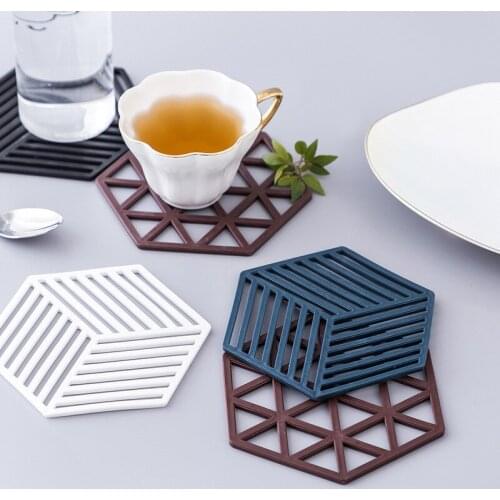 Hollow solid color tea cup mat Nordic wind high temperature heat insulation mat non-slip heat insulation anti-scald bowl mat
