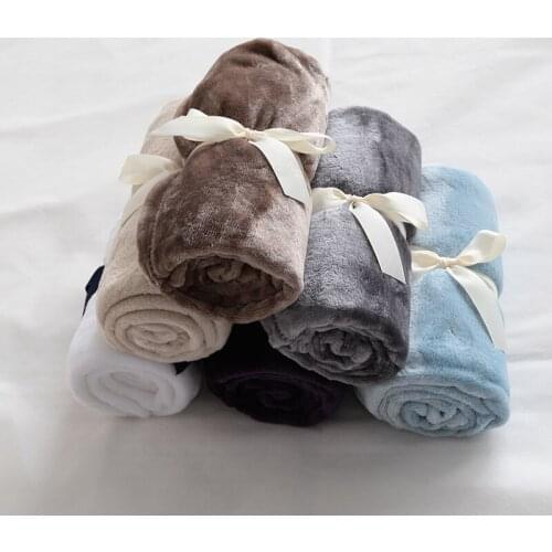 Super Soft Blanket Flannel Aircraft Sofa Use Office Children Blanket Towel Travel Fleece Mesh Portable Car Travel Cover Blanket