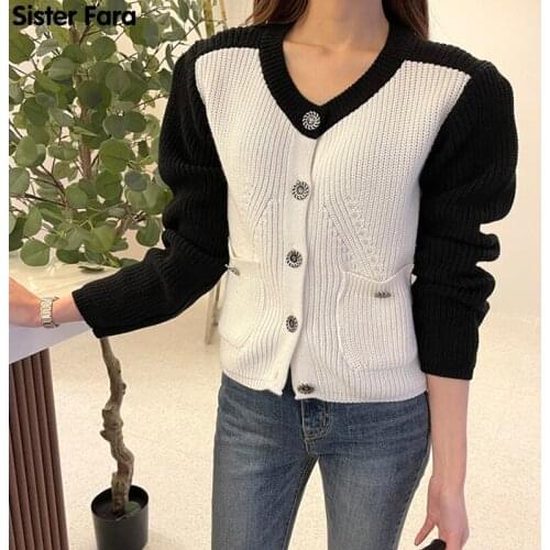 Sister Fara Autumn Single-breasted V-neck Chic Ladies Patchwork Knit Sweaters Double Pocket Sweaters Cardigans for Women Winter