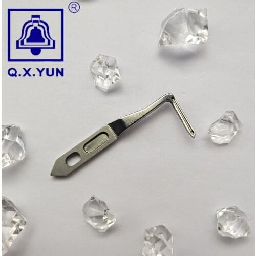 Q X YUN PEGASUS M700 Parts Sewing Machine Looper Made in TAIWAN Good quality 209685