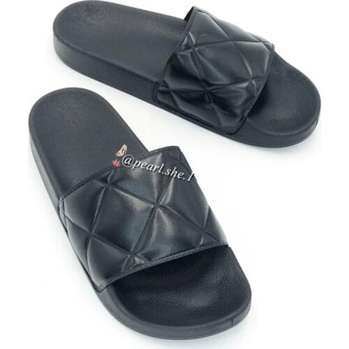 2021 New Ladies Furry slippers Outside shoes designer slippers famous brands Comfortable Faux Fox fur Winter slippers