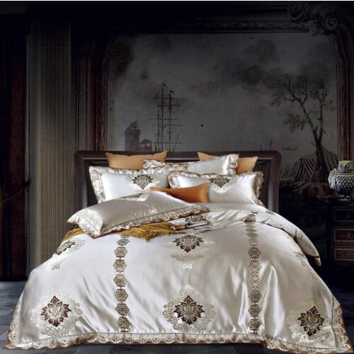 Deluxe silk, cotton and Satin Jacquard quilt, broken flower queens bed, 4pcs quilt, sheet Pillowcase