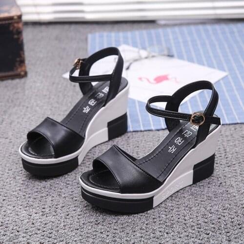 Women Genuine Leather Platform Sandals Low Wedge Flat Shoes Female Gladiator Summer Sandals New 2021 35-40
