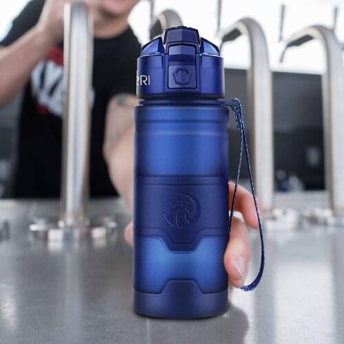 ZORRI Drak Blau Sport Wasser Flasche Beste Mehrweg Protein Shaker Bpa Frei Wasser Flasche Wandern Radfahren Gym Flasche botella