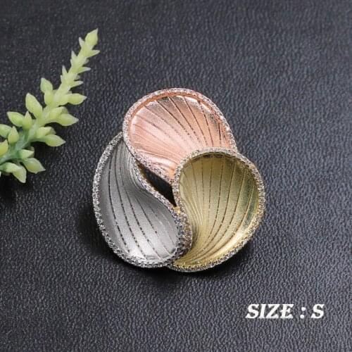 Lanyika Fashion Jewelry Abstract Geometry Circle Brooch Pin for Girls Woman Banquet Daily Micro Paved Zircon Popular Gifts