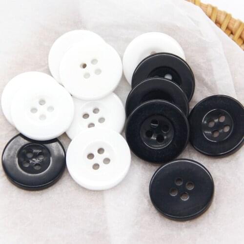 4 Holes Glaze Glass Resin Sewing Buttons For Clothing Scrapbooking Lucency Wedding White Black Decorative Accessories Wholesale