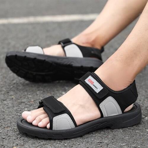 Mens Sandals Summer New Beach High Quality Men Casual Shoes Outdoor Soft Sole Sandals Mens Shoes Designer Plus Size 36-46 B122