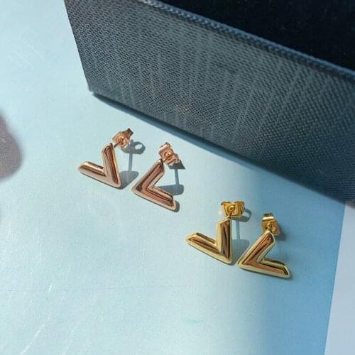 YUN RUO Classic Letter V Stud Earring Woman Gift Rose Gold Color Titanium Steel Jewelry Birthday Gift Never Fade Drop Shipping