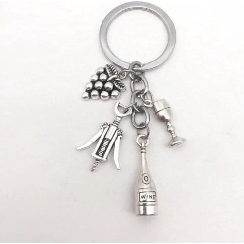 Fashion New Wine Charm Key Ring Grape Charm and Corkscrew Keychain Men and Women Personality Jewelry Keychain