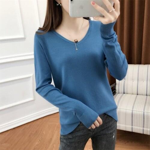 Nimorog Aijie Women's V-Neck Pullovers