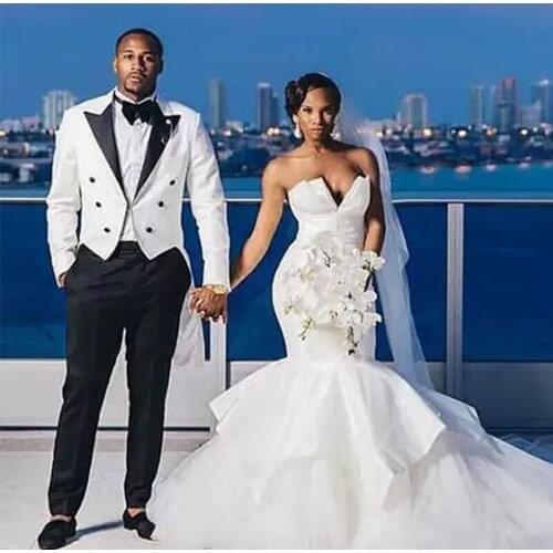 JELTONEWIN 2020 White Tailcoat Groom Men Black Pants Peaked Lapel Prom Tuxedos Groom Wedding Suits For Men Bridegroom Best Man