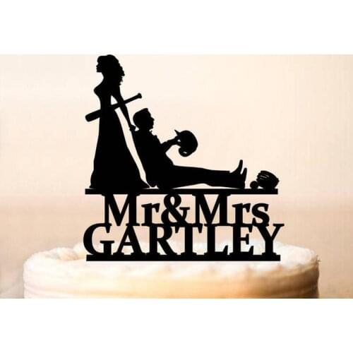 Wedding Cake Topper,Wedding Baseball Cake Topper,Baseball Cake Topper,Baseball Fan Couple, Baseball Theme Wedding,Custom Cake To