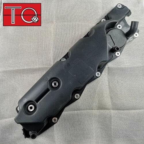 Engine Valve Cover with Gasket For Volvo Cyl Turbo S80 V70 XC70 3.0 31319643 30788442, 30788484, 30757664