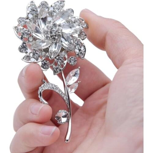 1pcs Creative Romantic Bridal Rhinestone Corsage Artificial Pearl Flower Pin Brooch Wedding Supplies