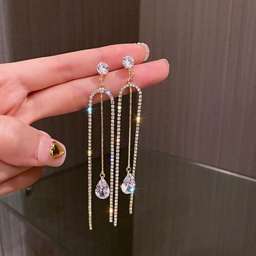 2021 New Arrival Shining Rhinestone Long Tassel Dangle Earrings for Women Luxury Crystal Pendant Piercing Earrings Party Jewelry
