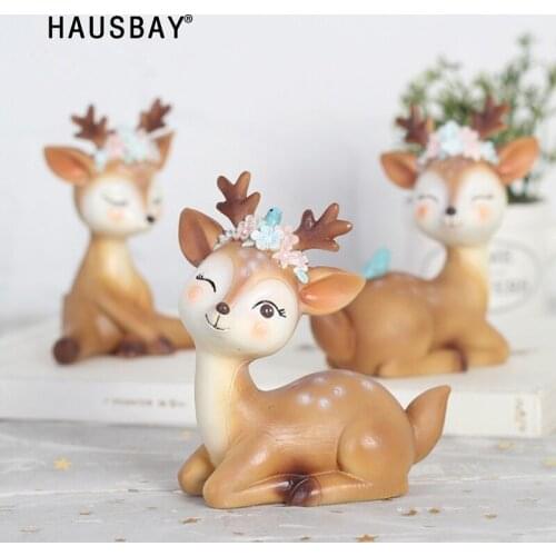 Cute Fawn Cake Cartoon Deer Toy Wedding Dessert Decorative Accessories Animal Model Figurines Fairy Garden Deer Miniatures 05544