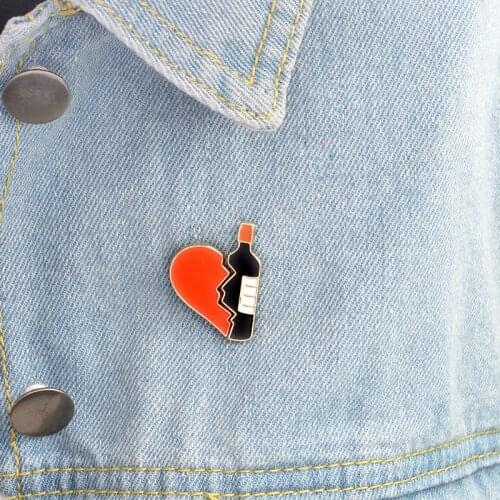 Cheer ! Wine Glasses Enamel PIn Wine Time Couple Pins Red Wine Bottle cup Brooches Enamel Pin Badge For Lovers Best Friend Pins