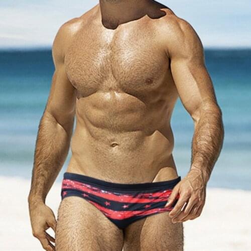 2021 Mens Swimming Trunks Gradient triangle Rainbow Print Briefs Sexy Surf Shorts Casual Beachwear Shorts Trip Bathing Suits