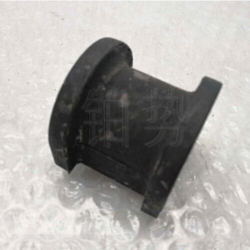 Car Front stabilizer bar rubber sleeve Hon daC IVI CCR -V EK4 RD1 RD2 RD3 Front stabilizer bar fixing frame bushing 51306S04N01