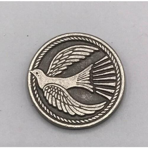 There are great discounts to sculpted old coins selling 3D coins